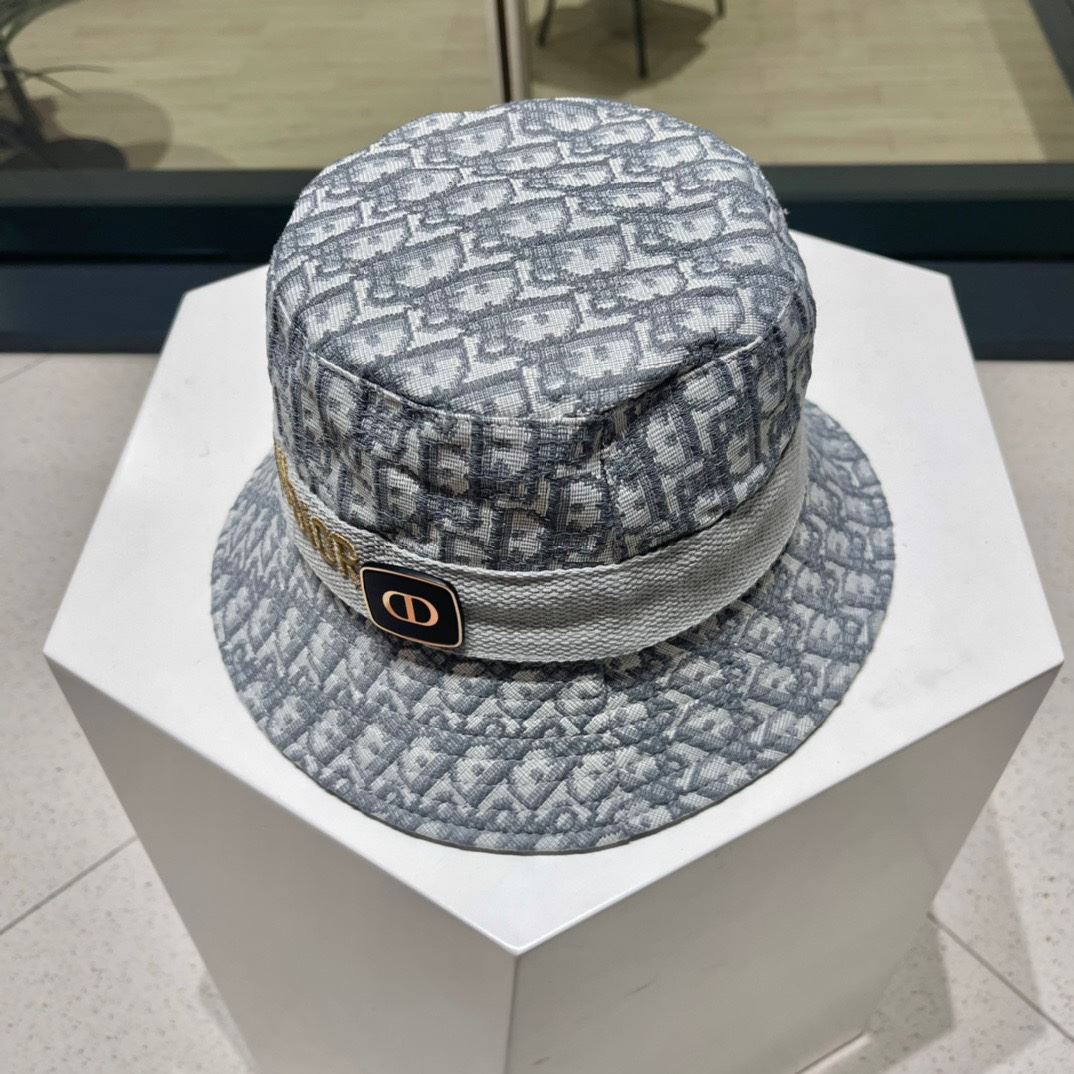 Christian Dior Caps